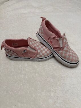 Vans Pink and White Slip-On Checker Print Shoe. Size 8 Toddler